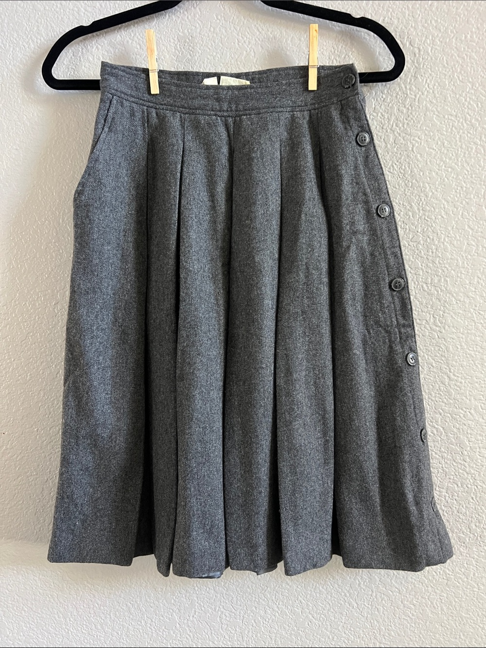 Clyde Vintage Gray Pleated Wool Skirt - Women Size 7